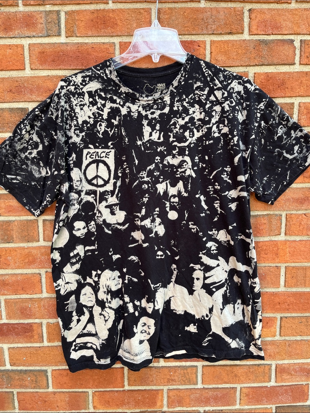 Woodstock 3 Days of Peace & Music Black Graphic T-Shirt size XL